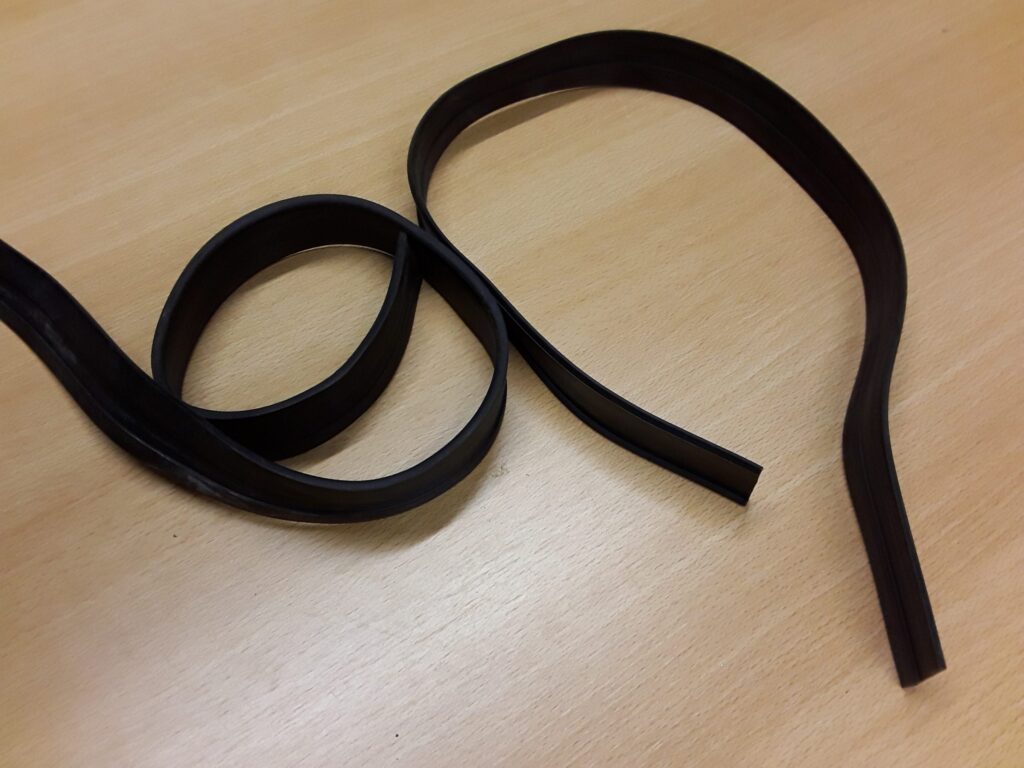 330163 Deurtop rubber