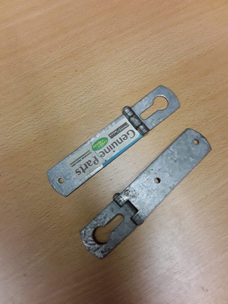 334523 Seat Box Hasp 1958-84 (New)