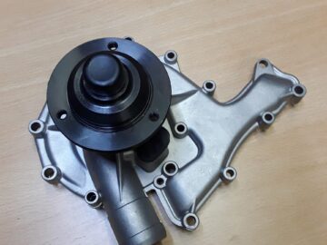 STC483 Waterpomp V8