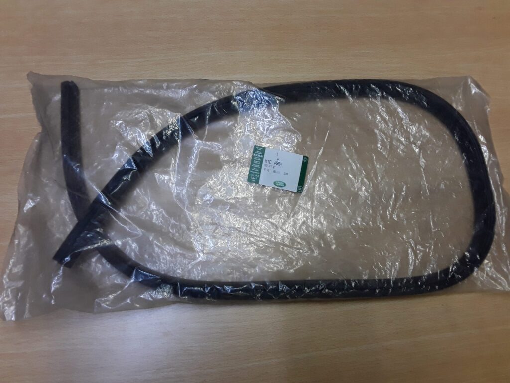MTC4994 Roof to Screen Seal