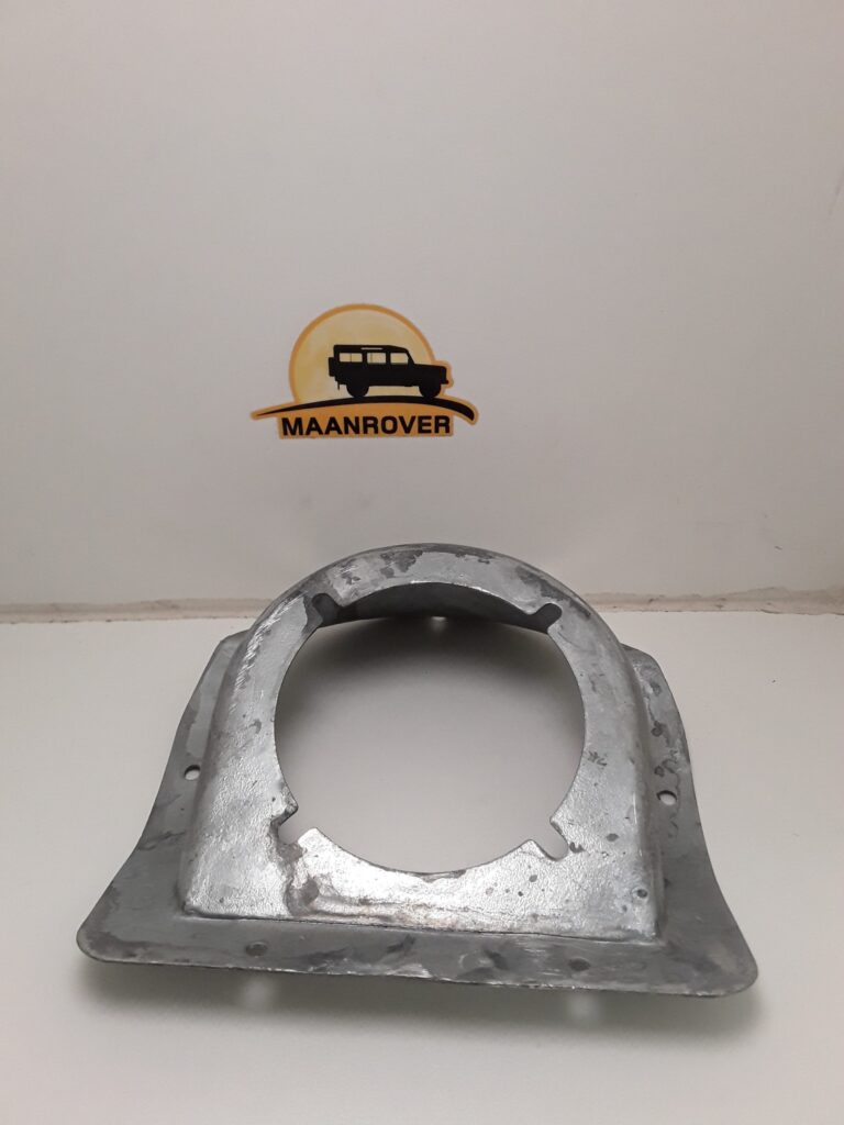 MUC9158 Fuel Filler Neck Cowl