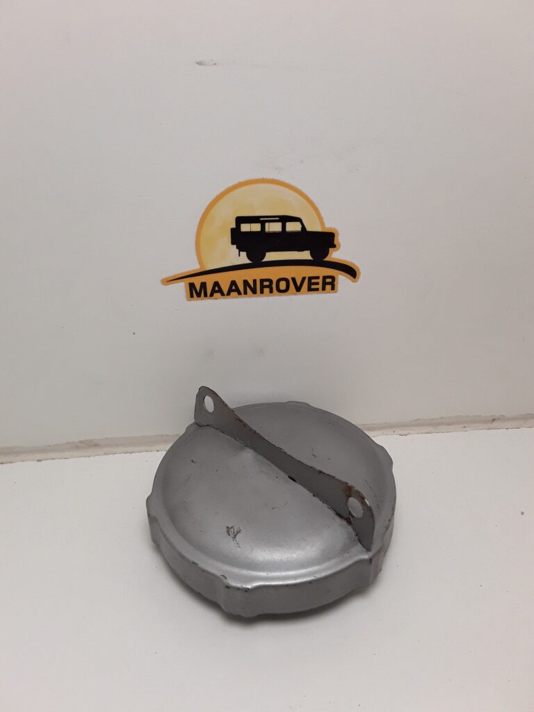 504655 Fuel Filler Cap Two Lug External Fitting on Filler Tube.