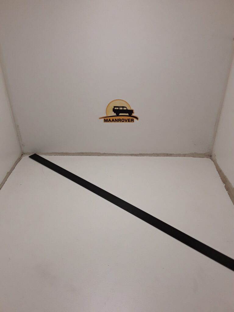 346460 Packing Strip in Door Top