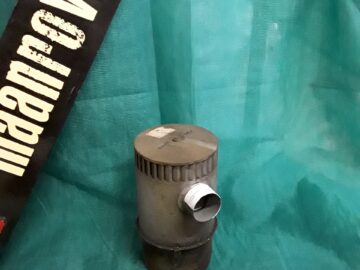 543209 279652 USED Air Filter Assembly 1958-84 2.6L 6Cilinder