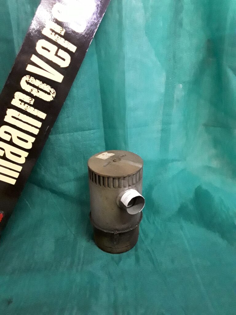 543209 279652 USED Air Filter Assembly 1958-84 2.6L 6Cilinder