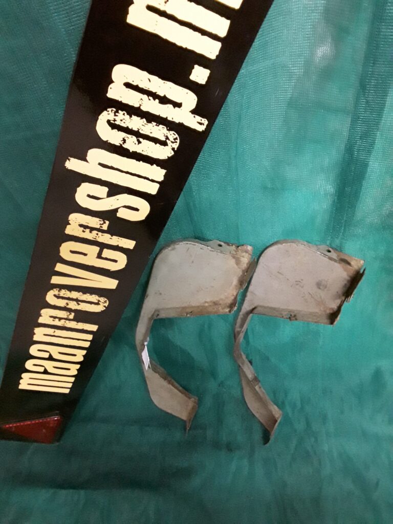 330069 USED Gearbox Diaphram Cover 4Cilinder