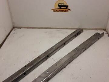 330848 USED Window Catch Runner Sw Side 1958-84