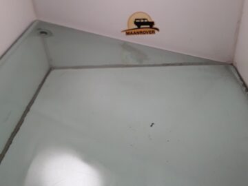 MTC5315 332217 USED Glass Sliding Load Space Tinted