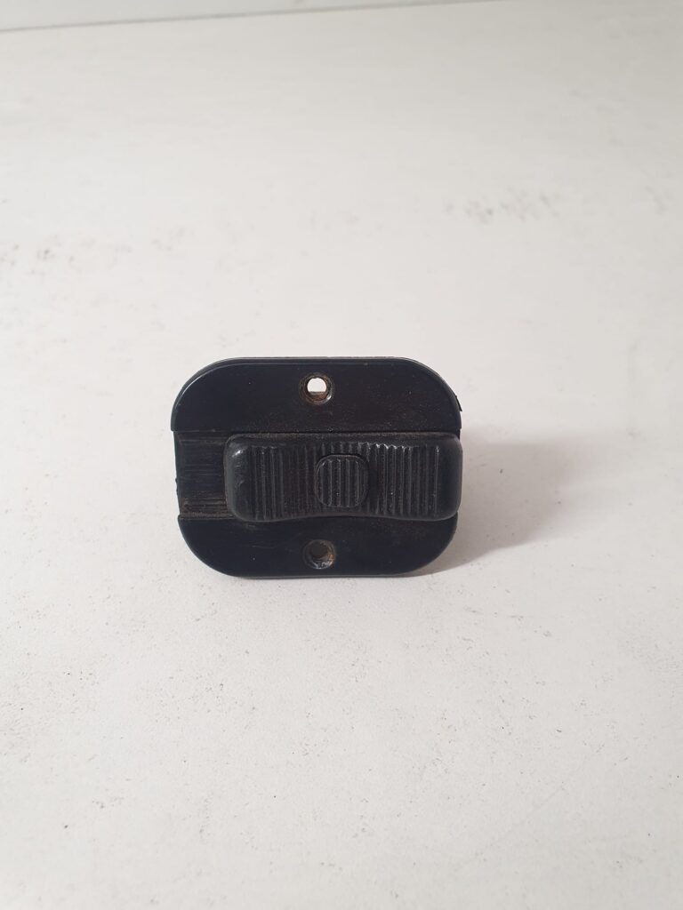347322 USED Window Catch Lock Land Rover Series III