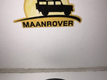 MTC5851 Badge Landrover for End of Dash Trim