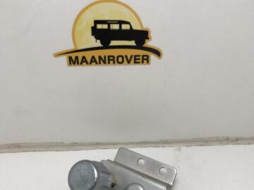 345435 Locking Door Catch RH