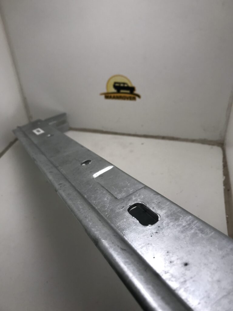 330381 Sill Rails LH