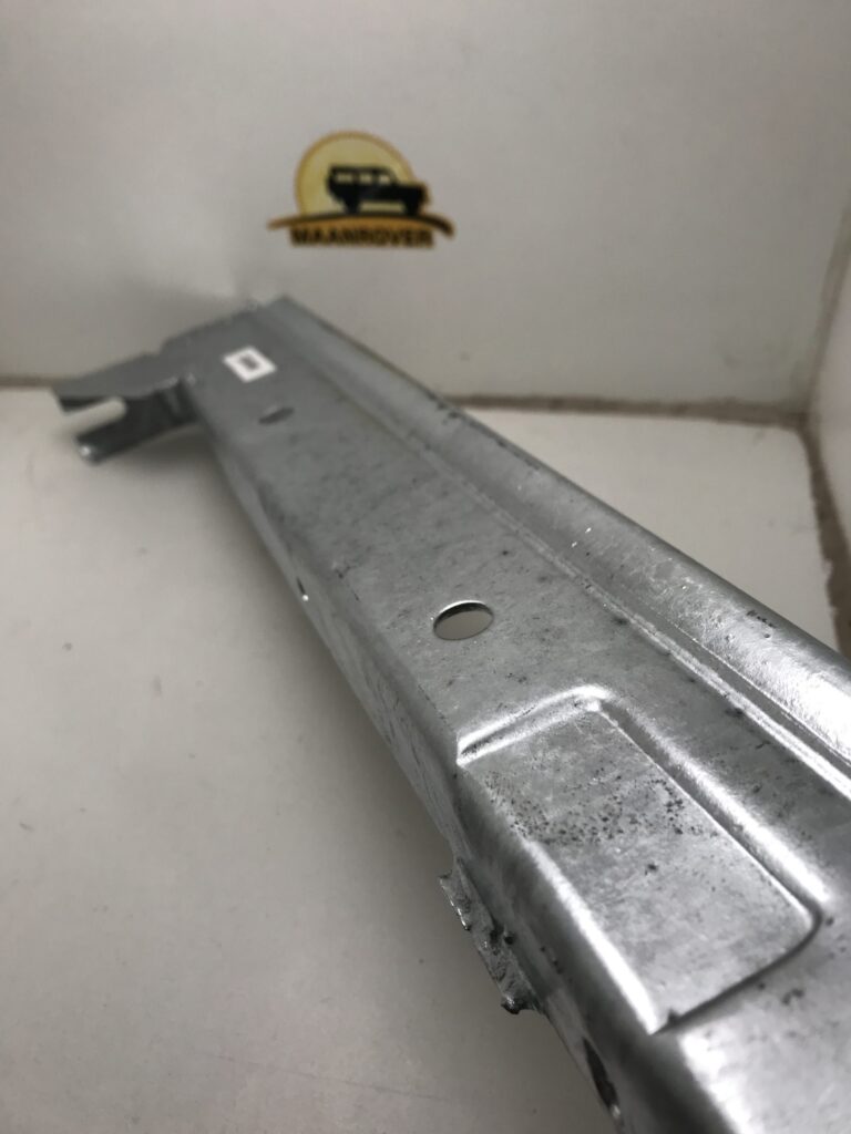 330380 Sill Rails RH