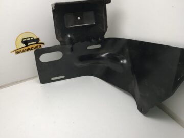 ANR3026 LH Bumper Mounting Bracket