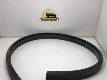 333490 Seal Hard Top Side Lower 109/110 to 1987