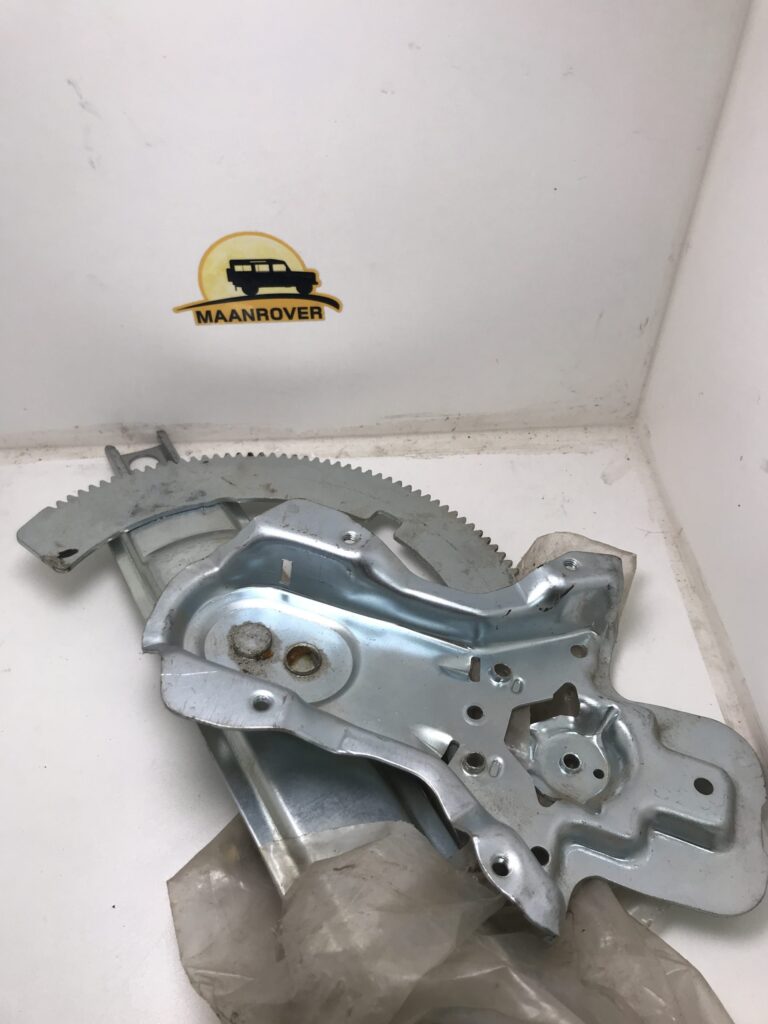 LR006373 Window Regulator Front RH