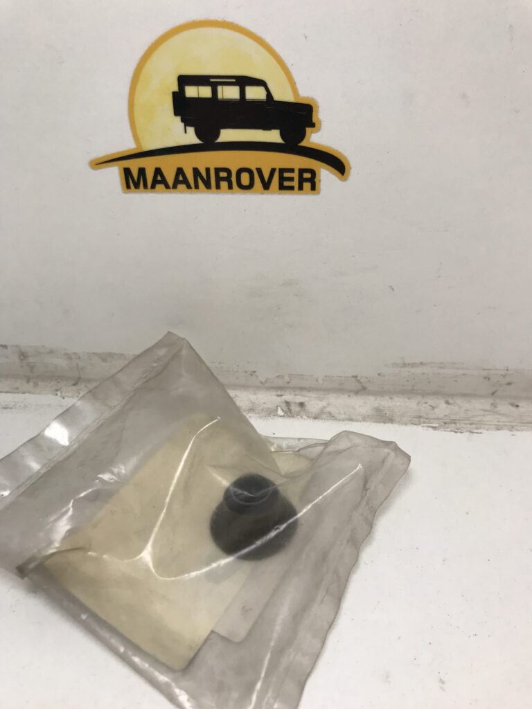 LJQ100940 Seal Valve Stem TD5